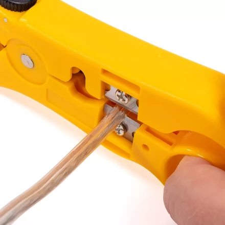 Стриппер КВТ КС-332 для снятия изоляции с коаксиального кабеля (89440) купить в Когалыме