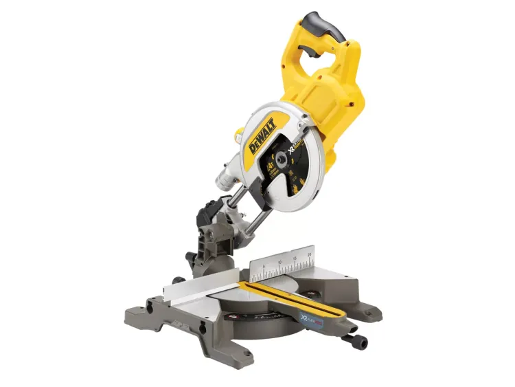 Пила торцовочная DCS 777N FLEXVOLT DeWalt аккумуляторная купить в Когалыме