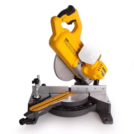 Пила торцовочная DCS 777N FLEXVOLT DeWalt аккумуляторная купить в Когалыме