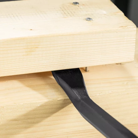 Лом-гвоздодер Denzel, 600 мм, шестигранный 16 мм, окрашенный, сталь 65, 25203 купить в Когалыме