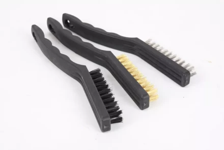 Набор щеток 3 шт металлические с пластмассовой ручкой большие MATRIX 74863 купить в Когалыме