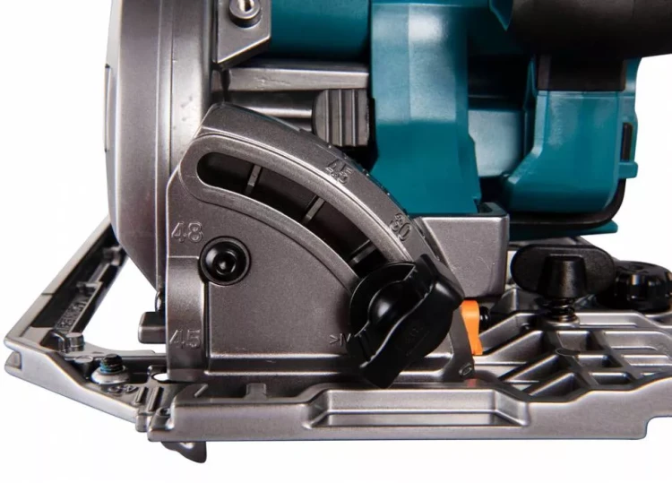 Аккумуляторная дисковая пила Makita XGT HS004GZ (без АКБ и ЗУ) купить в Когалыме