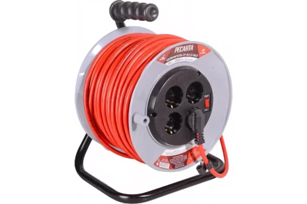 Удлинитель силовой на катушке Ресанта СУ-3х1,5-50/2 (с выкл., 4 розетки) 61/118/12 купить в Когалыме