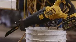 Пила сабельная DCS388N FLEXVOLT DeWalt аккумуляторная купить в Когалыме