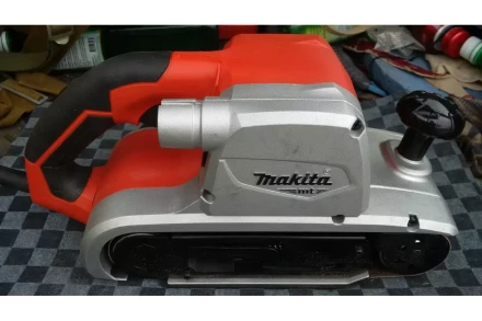 Ленточная шлифмашина Makita M9400 купить в Когалыме