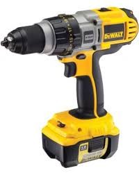 Аккумуляторная дрель DeWalt DСD 920 В2 в кейсе