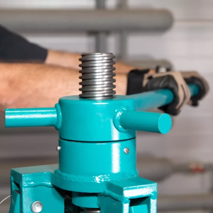 Домкрат кабельный винтовой КВТ ДКВ-6С (84849) купить в Когалыме