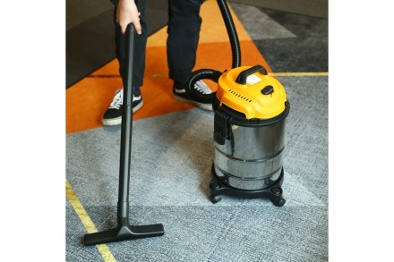 Пылесос промышленный DEKO DKVC-1400-15S, 015-0030 купить в Когалыме