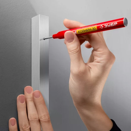 ЗУБР Колибри-30 красный, наконечник L 30 мм,  2.8 мм, перманентный маркер для отверстий (06338-3) купить в Когалыме