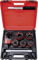 Набор клуппов 1/4"-1/2"-3/4"-1"-1,25" +Плашкодержатель с трещоткой, 8 предм  MATRIX 77332