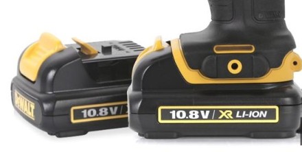 Аккумуляторная дрель DeWalt DCD 710 C2 купить в Когалыме