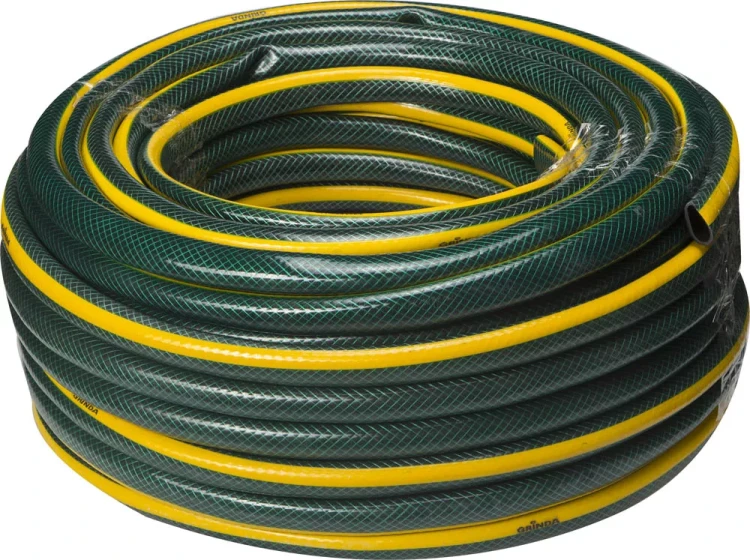 Шланг GRINDA "STANDARD" поливочный, 15 атм., армированный, 3-х слойный, 3/4"х50м 429000-3/4-50 купить в Когалыме