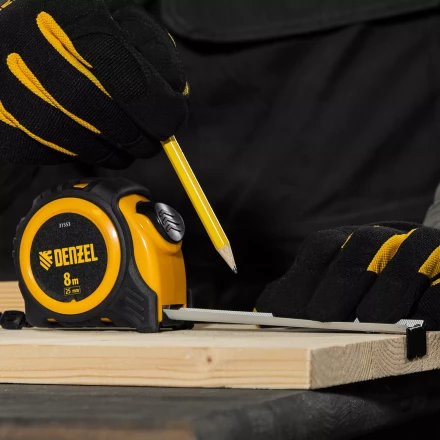 Рулетка Denzel 8м х 25мм, обрезиненный корпус, автоматическая фиксация 31553 купить в Когалыме