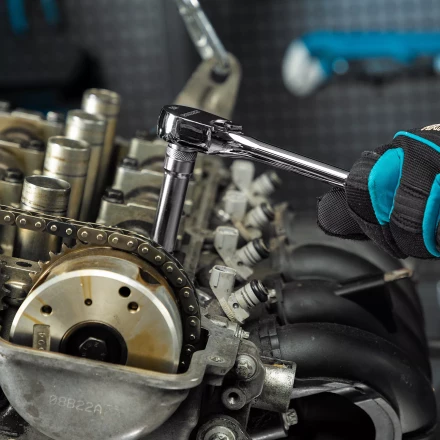 Ключ-трещотка 3/8" Gross 14051, CrV, 120 зубьев, цельнометаллический, хром купить в Когалыме