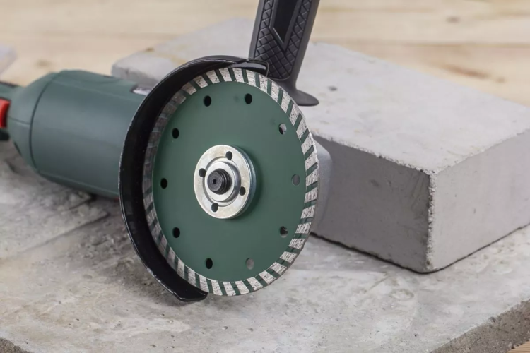 Круг алмазный HAMMER (206-112 DB TB) Ф125х22мм универсальный купить в Когалыме