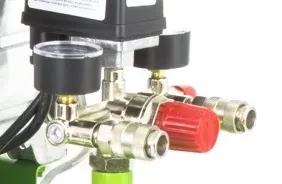 Компрессор масляный поршневой прямой привод Сибртех КК-1500/24 58037 купить в Когалыме