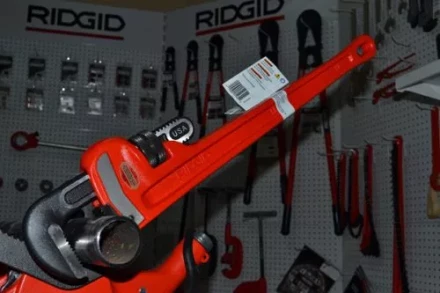 Прямой трубный ключ для тяжелых работ 24  31030 купить в Когалыме