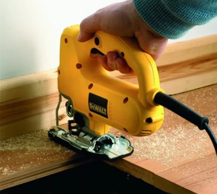 Лобзик DeWalt DW 349 купить в Когалыме