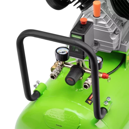 Компрессор воздушный Сибртех КК-2200/100 58009, 2,2 кВт, 350 л/мин, 100 л, прямой привод, масляный купить в Когалыме