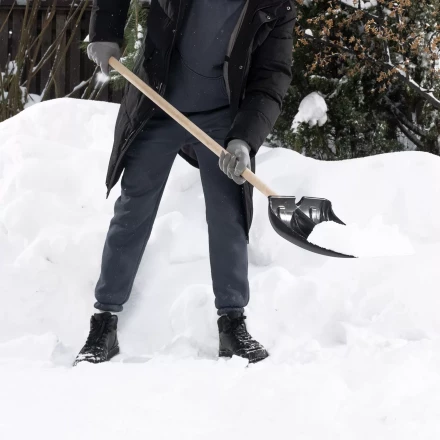 Лопата для уборки снега пластиковая, 380х360мм, без черенка, Россия Сибртех 61696 купить в Когалыме