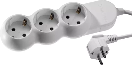 Удлинитель ЗУБР "МАСТЕР" электрический, ПВС сечение 1кв мм, заземление, 3 гнезда, макс мощн 3500Вт, 3м 55038-3 купить в Когалыме