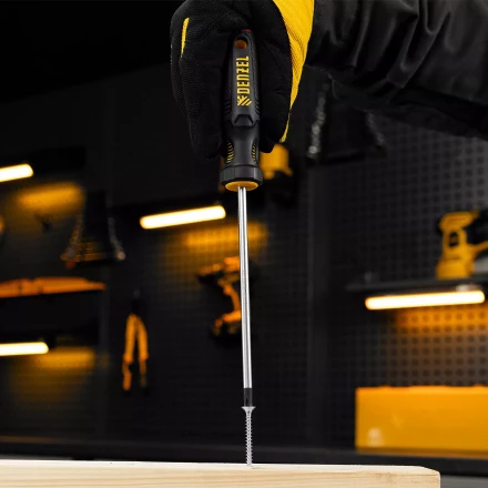 Отвертка, PH2х150 мм, S2, 3к рукоятка Denzel 121807 купить в Когалыме