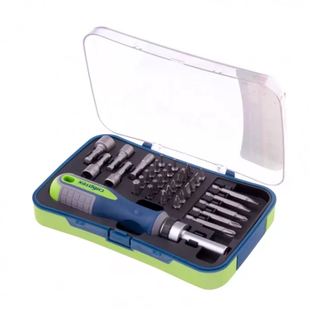 Отвертка реверсивная с набором бит и торцевыми головками 35 шт CrV Сибртех 13337 купить в Когалыме