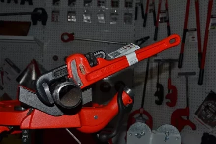 Прямой трубный ключ для тяжелых работ 12  31015 купить в Когалыме