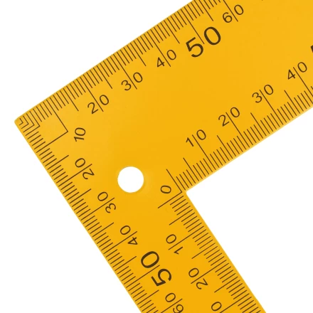 Угольник стальной Denzel, 200 х 300 мм, 32388 купить в Когалыме