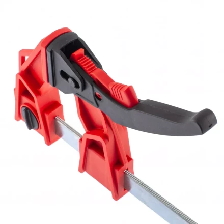 Струбцина реечная быстрозажимная усиленная пластиковый корпус рычажно-храповой механизм 150 х 100 х 306 мм штанга 5 х 22 мм Matrix 20725 купить в Когалыме