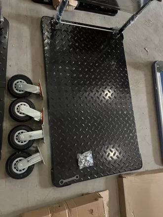 Тележка платформенная 950 кг TOR PH950 (1100х780) со складной ручкой (резиновые колеса 150 мм) 1024687 купить в Когалыме