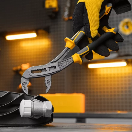 Клещи переставные Denzel 17900, трехкомпонентные рукоятки 240 мм купить в Когалыме