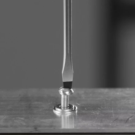 Отвертка, SL3х100 мм, S2, 3к рукоятка Denzel 121907 купить в Когалыме