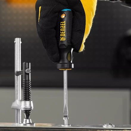 Отвертка, SL5x75 мм, S2, 3к рукоятка Denzel 121947 купить в Когалыме