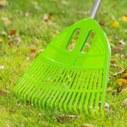 Грабли веерные пластиковые Palisad, 495 х 1680 мм, 23 плоских зуба, алюминиевый черенок, Россия, 61805 купить в Когалыме