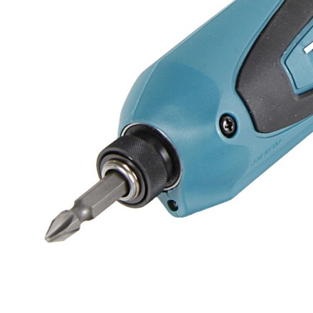 Аккумуляторная ударная отвертка Makita TD021DSE купить в Когалыме