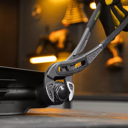 Клещи переставные Denzel 17903, обливные рукоятки, 300 мм купить в Когалыме