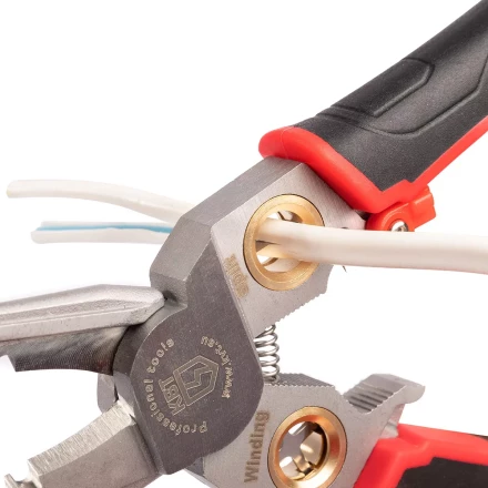 Мультитул-длинногубцы КВТ MT-03 (6 в 1) с функцией снятия изоляции и резки (102401) купить в Когалыме