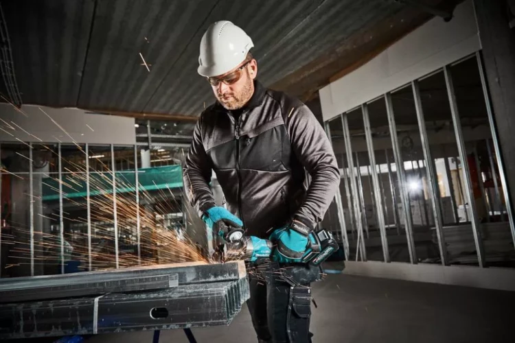 Угловая шлифовальная машина XGT Makita GA013GM201 купить в Когалыме