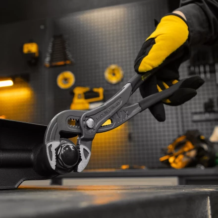 Клещи переставные Denzel 17907, кнопочный механизм, обливные рукоятки, 300 мм купить в Когалыме