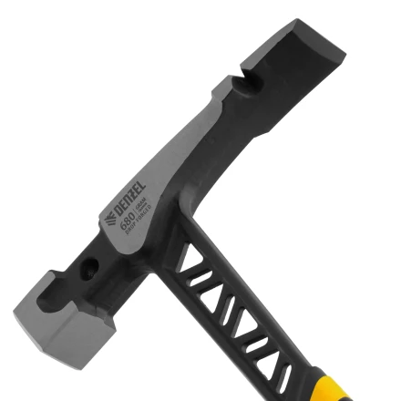 Молоток каменщика Denzel 10633, 680 г, цельнокованый, двухкомпонентная обрезиненная рукоятка купить в Когалыме