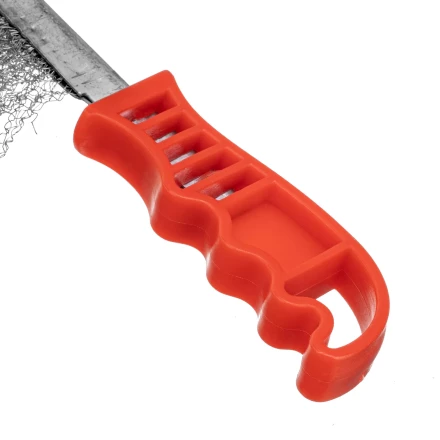 Щетка металлическая фосфатированная, пластиковая ручка Matrix 748325 купить в Когалыме