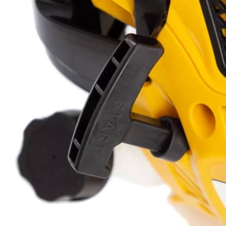 Триммер бензиновый DTL-33S, 33 см3, разъемная штанга, состоит из 2 частей Denzel 96262 купить в Когалыме