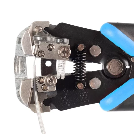 Автоматический многофункциональный стриппер КВТ WS-19 для снятия изоляции с проводов 0.05–10 мм (89424) купить в Когалыме