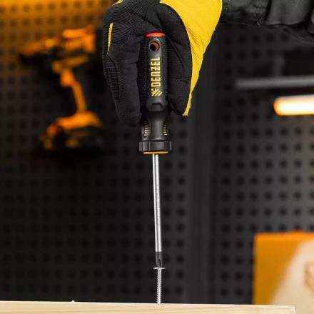 Набор отвёрток Denzel 122117, 2 шт., PH+SL, S2, 3к рукоятка купить в Когалыме