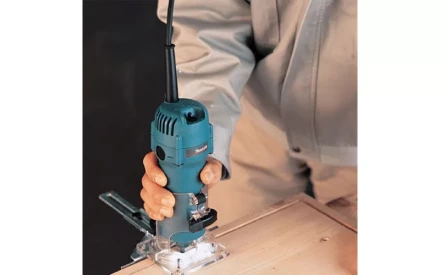 Угловая шлифмашина Makita 9558HNRZ УШМ Болгарка (без АКБ и ЗУ) купить в Когалыме