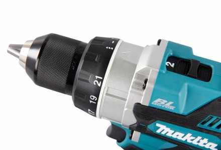 Аккумуляторная дрель-шуруповёрт Makita DDF486RTJ купить в Когалыме