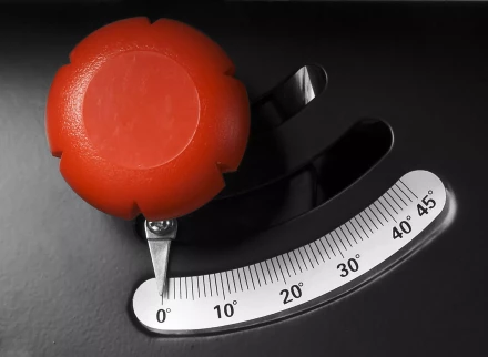 Пила ЗУБР настольная, 205х30х2,5мм, 2950об/мин, 1000Вт ЗПДС-205-1000 купить в Когалыме