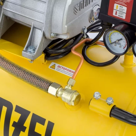 Компрессор воздушный Denzel DKV2200/50 Х-PRO 58083 купить в Когалыме