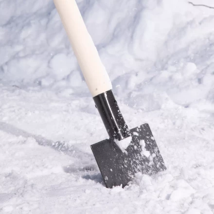 Ледоруб-скребок Сибртех 61664, 200 мм, 1 кг, деревянный черенок, Россия купить в Когалыме